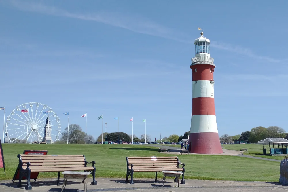 Smeaton’s Tower lighthouse on Plymouth Hoe during a circular walk in Devon